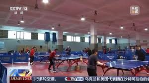 学校的乒乓球台手绘